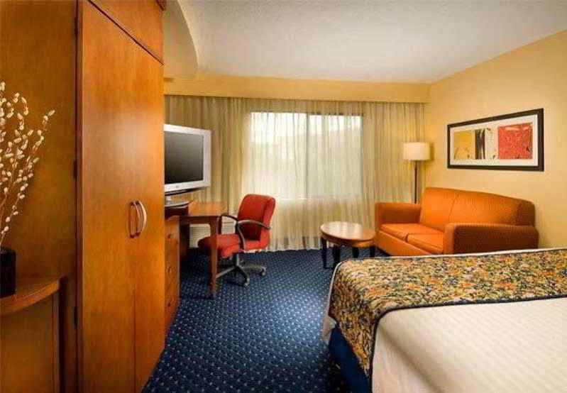 Courtyard By Marriott San Antonio Seaworld/Lackland Zewnętrze zdjęcie